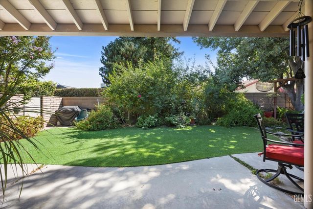 7401 Hilton Head Way 21, Bakersfield, CA 93309