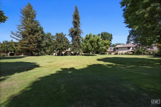 7401 Hilton Head Way 21, Bakersfield, CA 93309