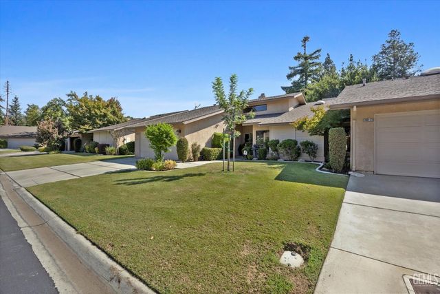 7401 Hilton Head Way 21, Bakersfield, CA 93309