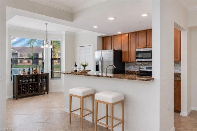 13710 Julias WAY 915, Fort Myers, FL 33919