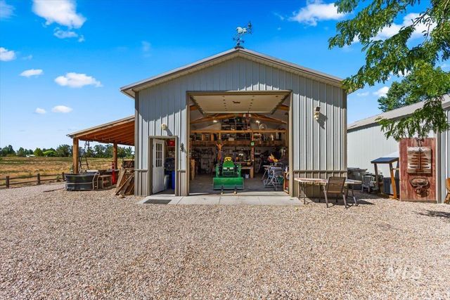 4227 S. Happy Valley, Nampa, ID 83686