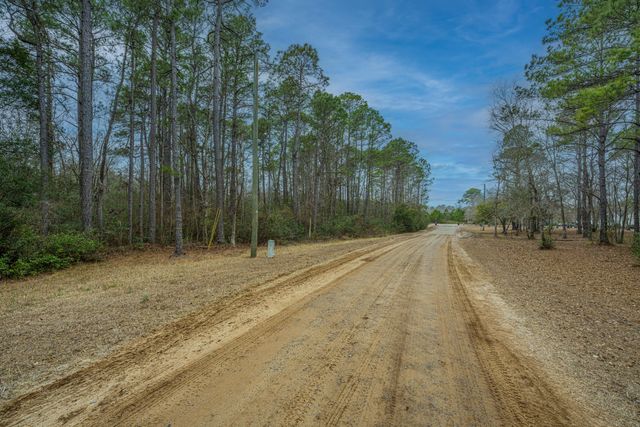 5553 Elliott Estates Road, Hollywood, SC 29449