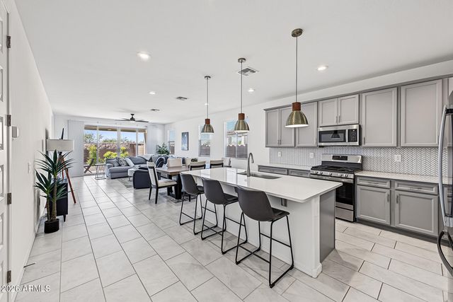 28090 N 178th Lane, Surprise, AZ 85387