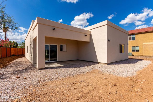 1156 Adobe Court, Rio Rico, AZ 85648