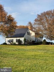 19255 TELEGRAPH SPRINGS RD, Purcellville, VA 20132