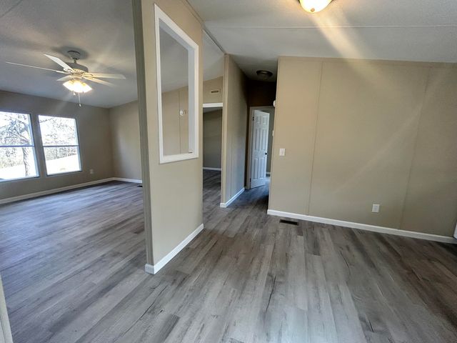 125 Rhonder Drive, Science Hill, KY 42553