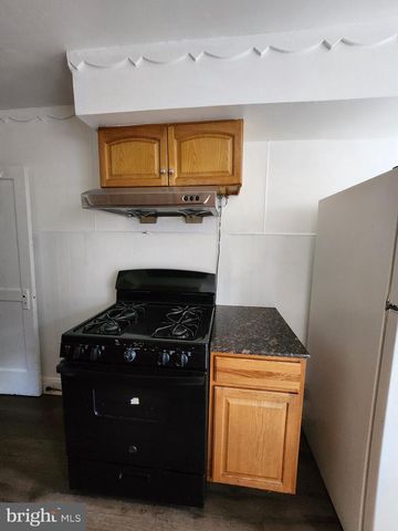 1352 FANSHAWE ST, Philadelphia, PA 19111