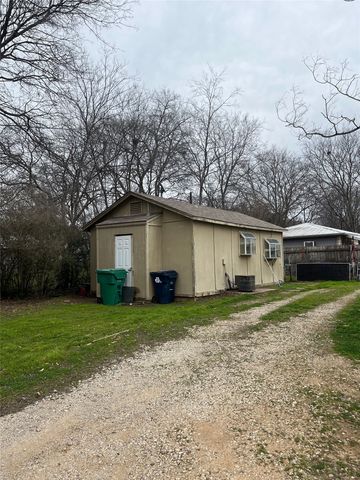 3716 N Elm Street C, Denton, TX 76207