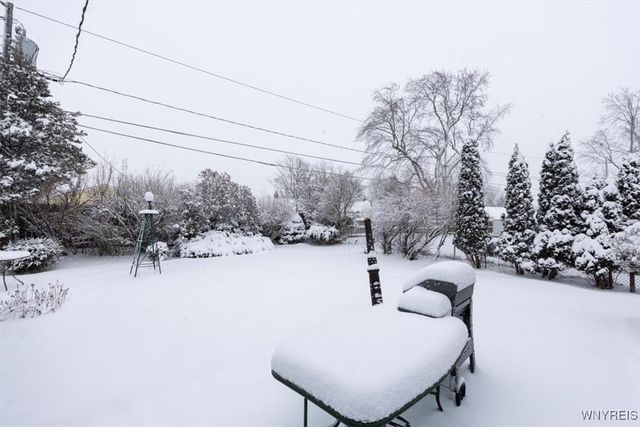 108 Brauncroft Lane, Amherst, NY 14226