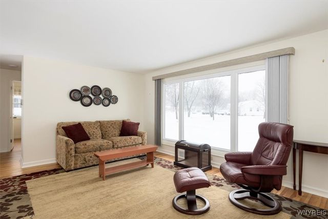 108 Brauncroft Lane, Amherst, NY 14226