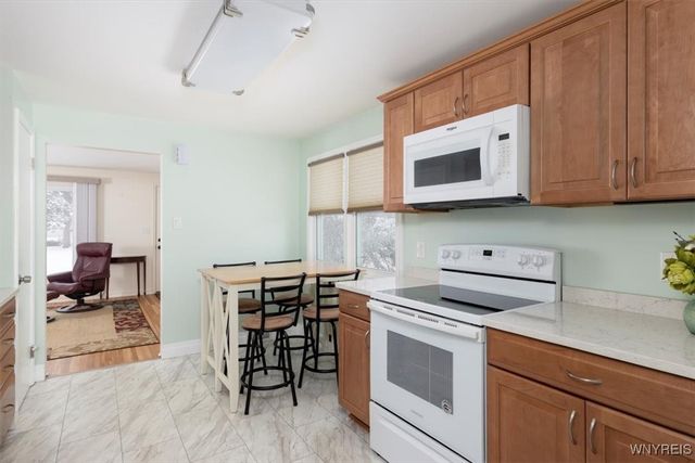 108 Brauncroft Lane, Amherst, NY 14226