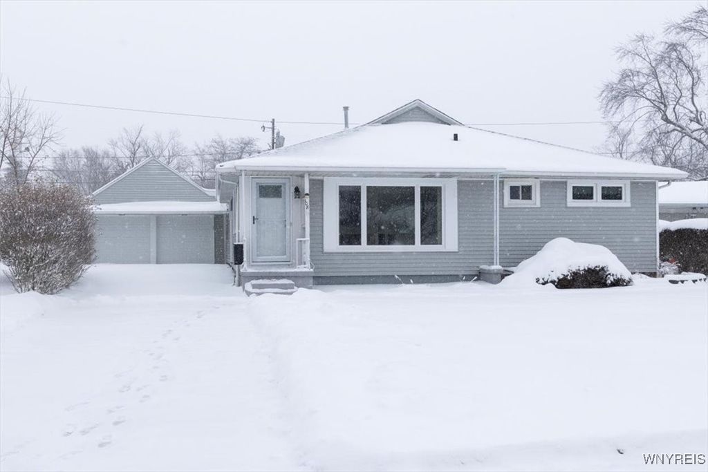 108 Brauncroft Lane, Amherst, NY 14226
