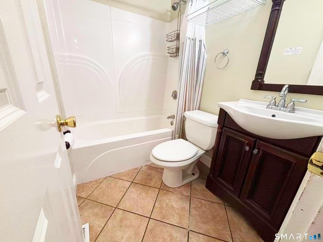 52 Monce Road, Burlington, CT 06013