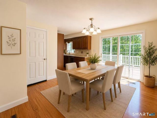 52 Monce Road, Burlington, CT 06013