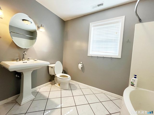 52 Monce Road, Burlington, CT 06013