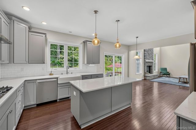 57 E Van Buren Way, Hopewell Junction, NY 12533
