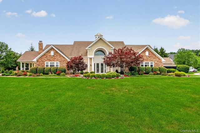 57 E Van Buren Way, Hopewell Junction, NY 12533