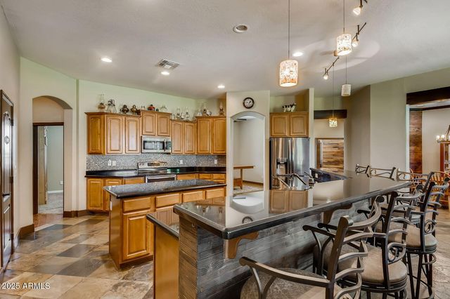 3240 E Horse Mesa Trail, San Tan Valley, AZ 85140