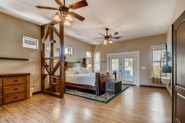 3240 E Horse Mesa Trail, San Tan Valley, AZ 85140