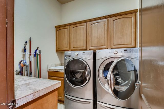 3240 E Horse Mesa Trail, San Tan Valley, AZ 85140