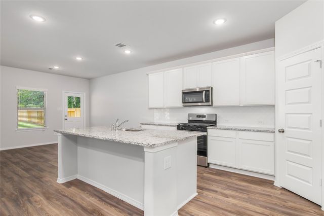 10734 Soapberry Court, Tomball, TX 77375