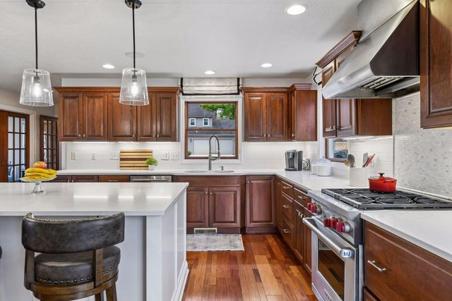 126 Courtland Street, Excelsior, MN 55331