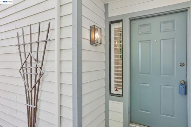 1824 Mockingbird Pl, Danville, CA 94526