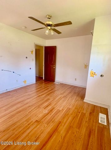 1231 Lipps Ln, Louisville, KY 40219