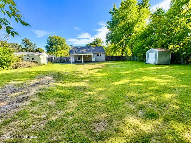 1231 Lipps Ln, Louisville, KY 40219