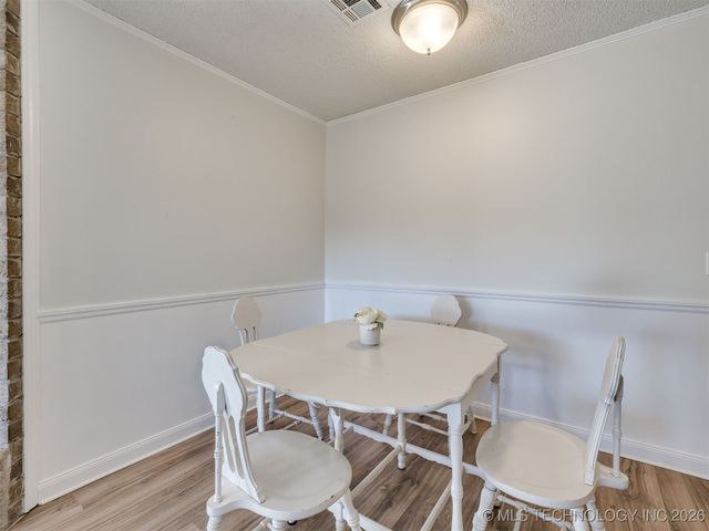 1915 S Indianapolis Avenue, Tulsa, OK 74112