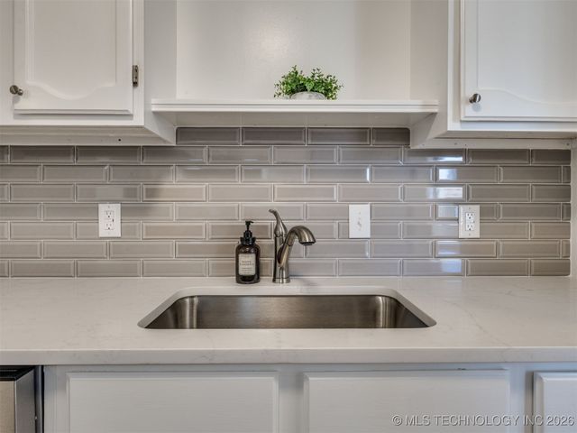 1915 S Indianapolis Avenue, Tulsa, OK 74112