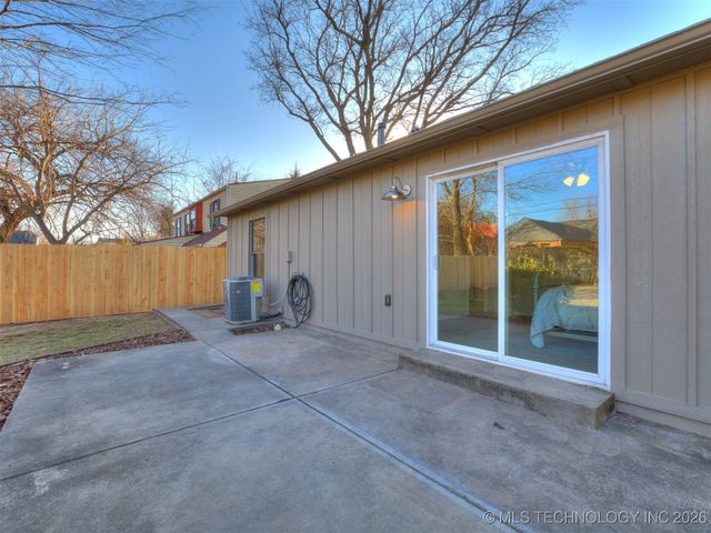 1915 S Indianapolis Avenue, Tulsa, OK 74112