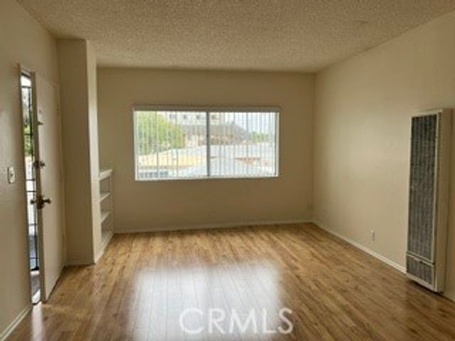 5855 Tujunga 6, North Hollywood, CA 91601
