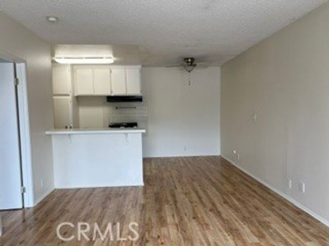 5855 Tujunga 6, North Hollywood, CA 91601