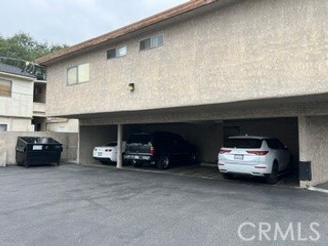 5855 Tujunga 6, North Hollywood, CA 91601