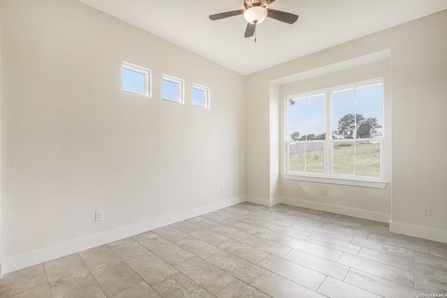 109 Medora Branch, Floresville, TX 78114