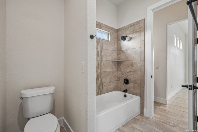 109 Medora Branch, Floresville, TX 78114