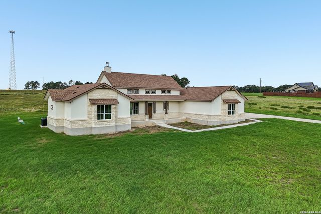 109 Medora Branch, Floresville, TX 78114