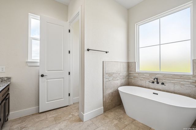 109 Medora Branch, Floresville, TX 78114