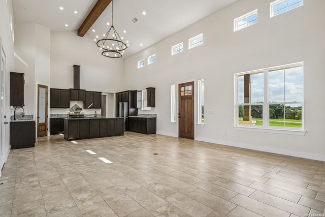 109 Medora Branch, Floresville, TX 78114