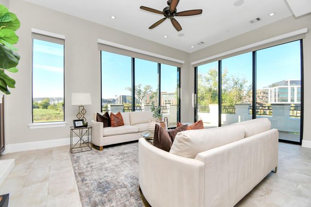 631 N Live Oak Street, Houston, TX 77003