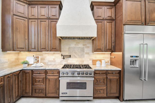 631 N Live Oak Street, Houston, TX 77003