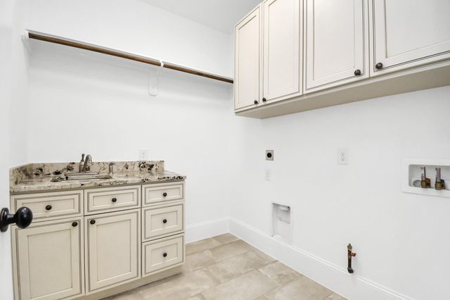 631 N Live Oak Street, Houston, TX 77003