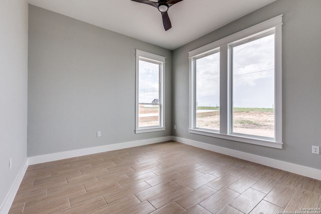 120 sunset, La Vernia, TX 78121