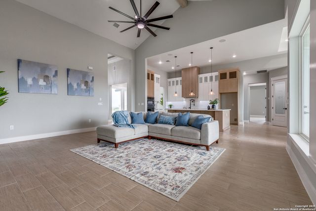 120 sunset, La Vernia, TX 78121