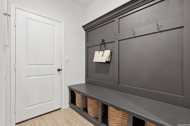 12311 Red Mesa, San Antonio, TX 78254