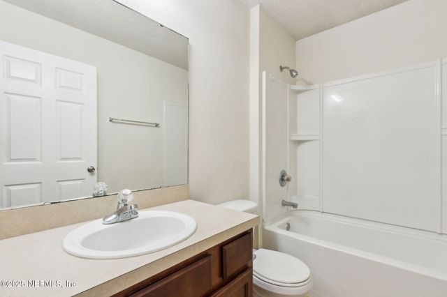 9520 FRASER FIR Court, Jacksonville, FL 32208