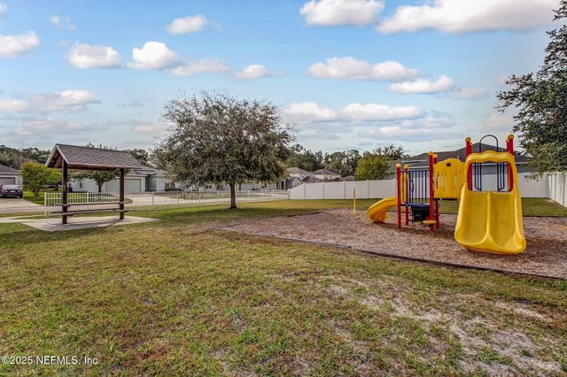 9520 FRASER FIR Court, Jacksonville, FL 32208