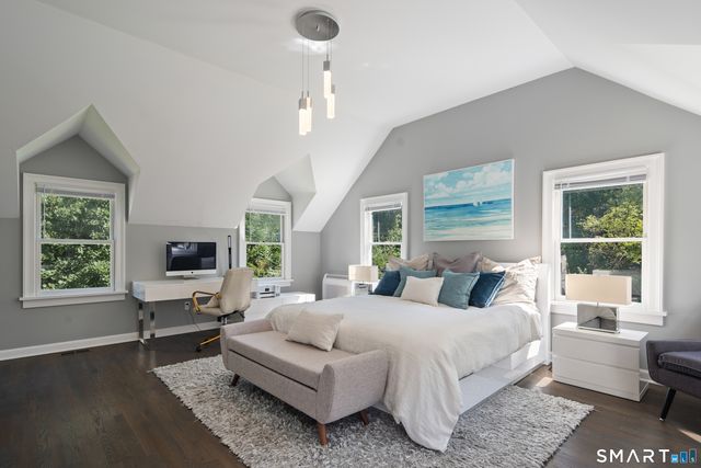 327 Jelliff Mill Road, New Canaan, CT 06840