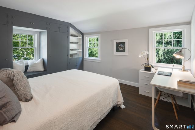 327 Jelliff Mill Road, New Canaan, CT 06840
